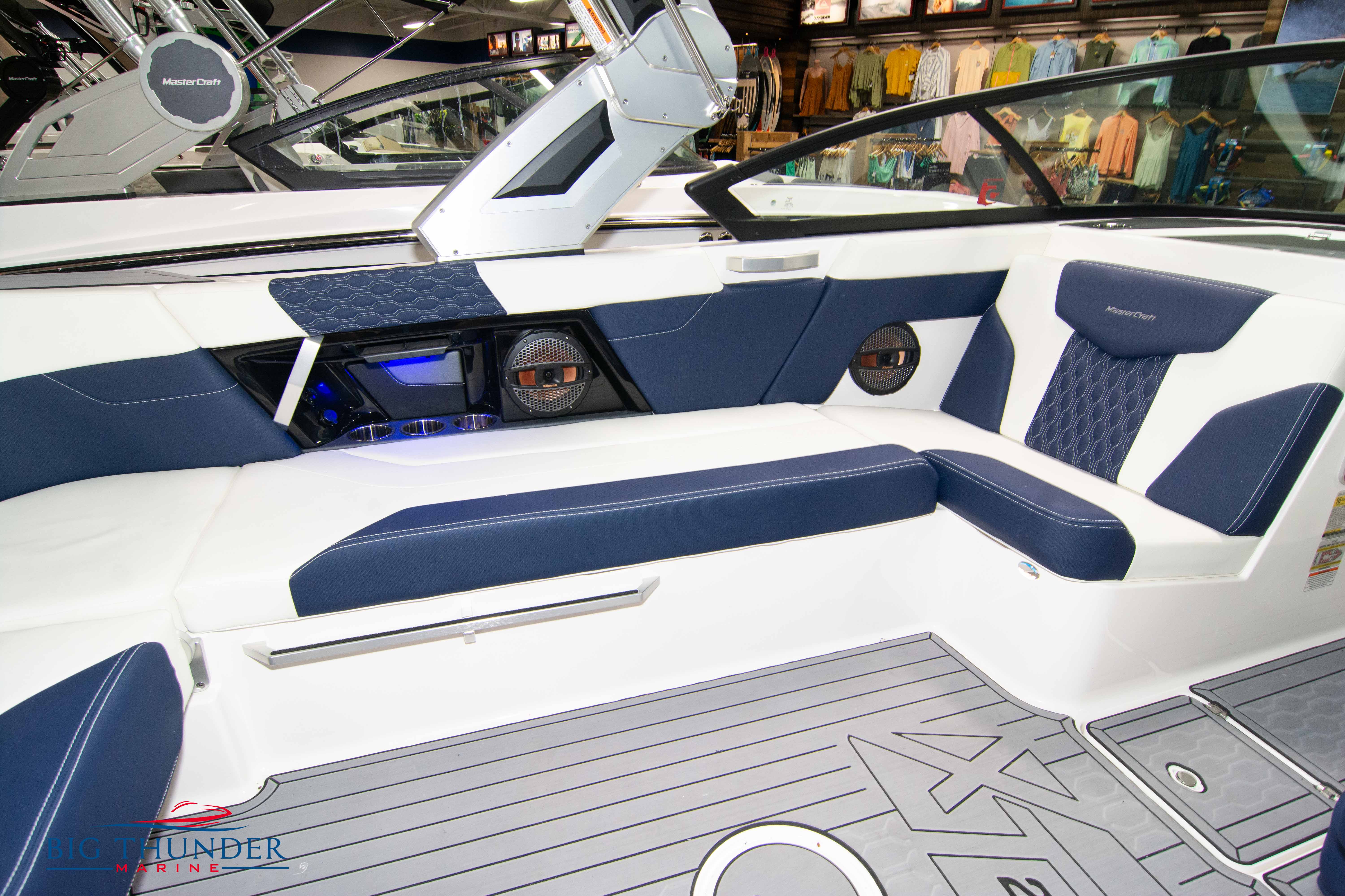 2023 Mastercraft XT23