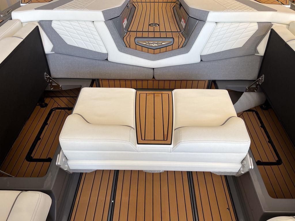 2024 Nautique G23