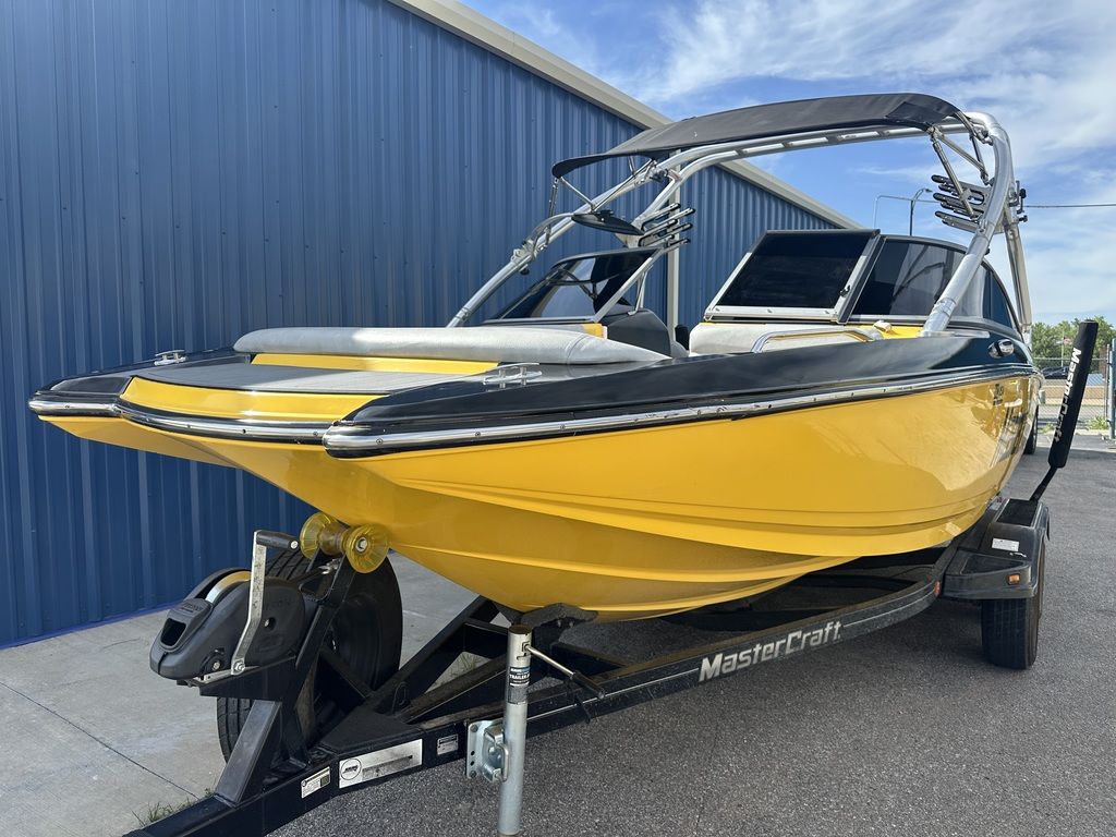 2006 MasterCraft X2