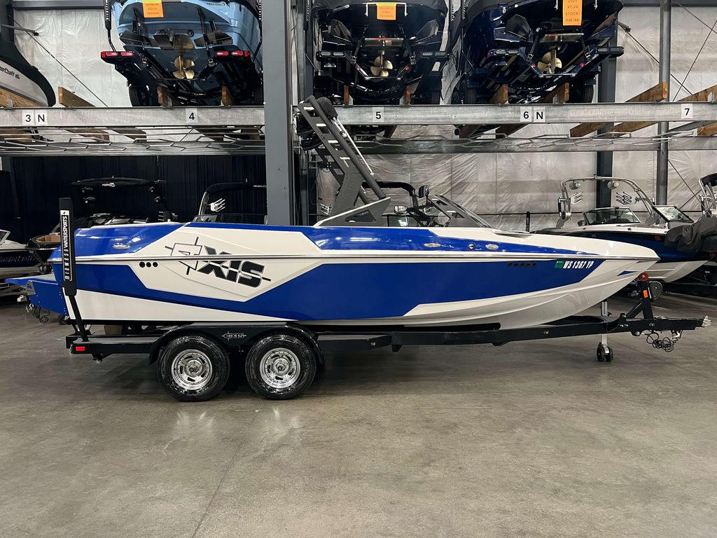 2018 Axis Wake Research T22
