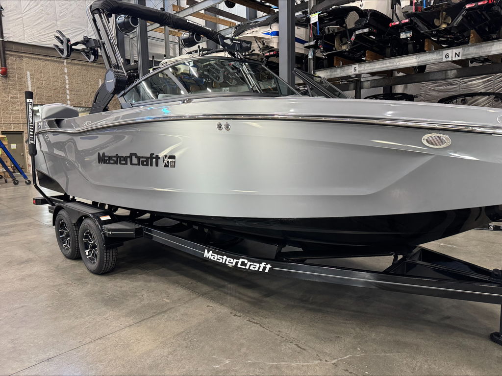 2025 MasterCraft XT24