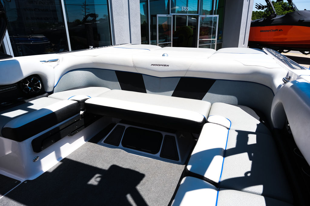 2017 MOOMBA Mondo Icon