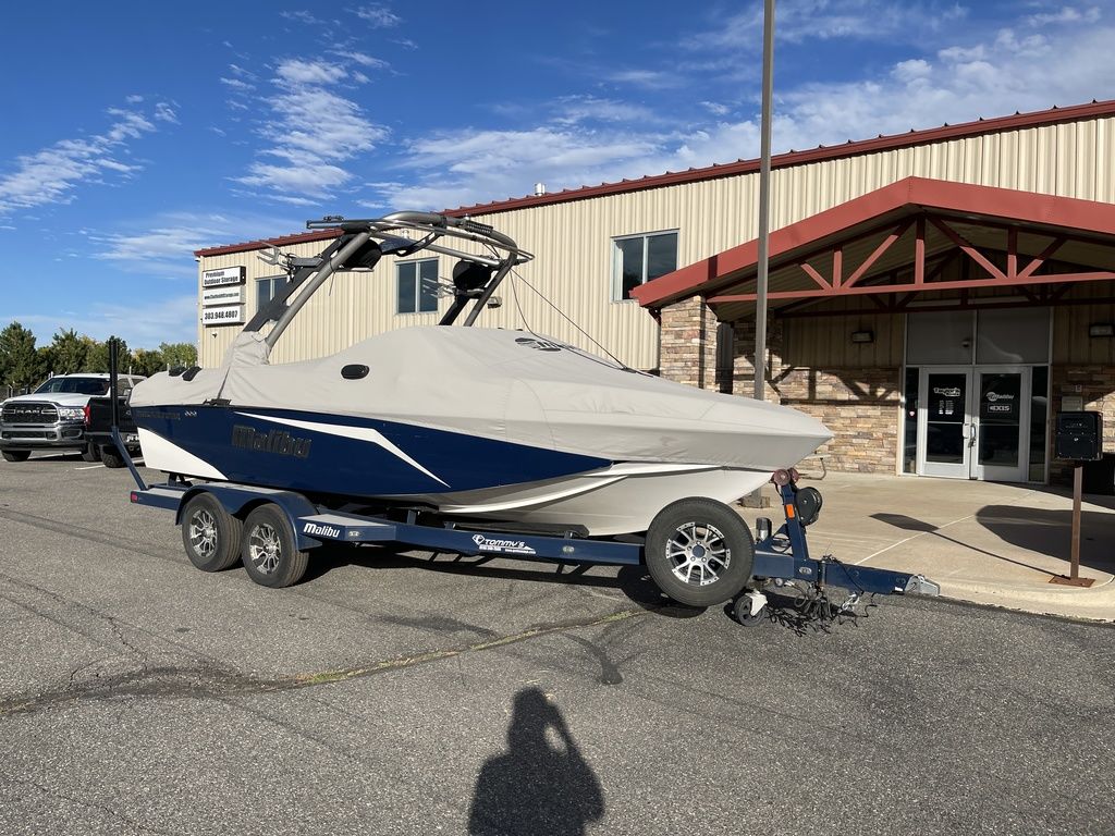 2017 Malibu Boats 21 VLX