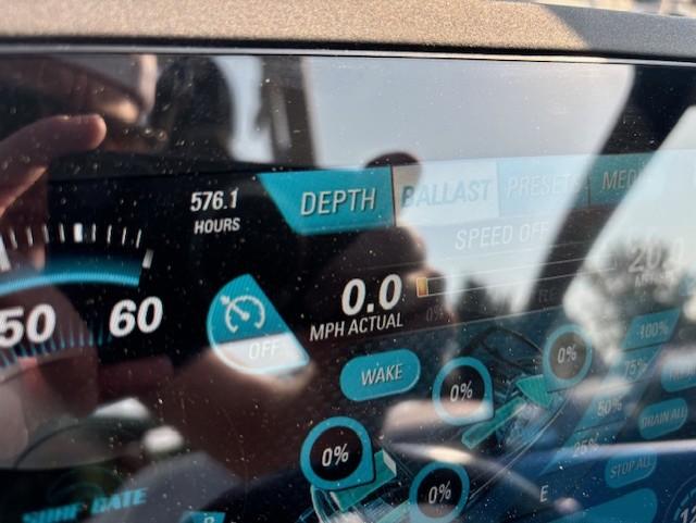 2016 Malibu 23 LSV – S7860