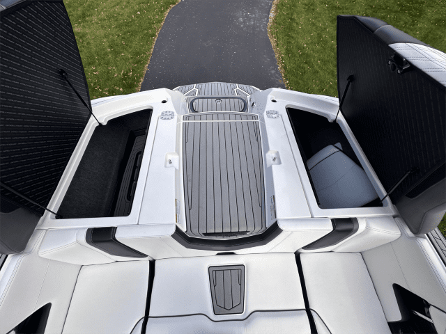 2016 Nautique Super Air Nautique G21 – LOADED LOW HOURS