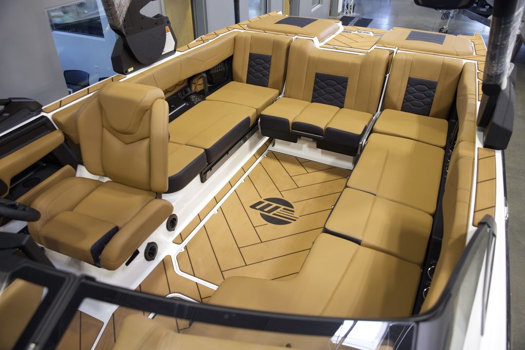 2025 Malibu Boats 23 LSV