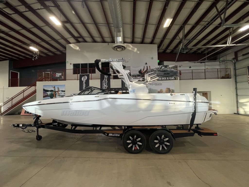 boat.Title