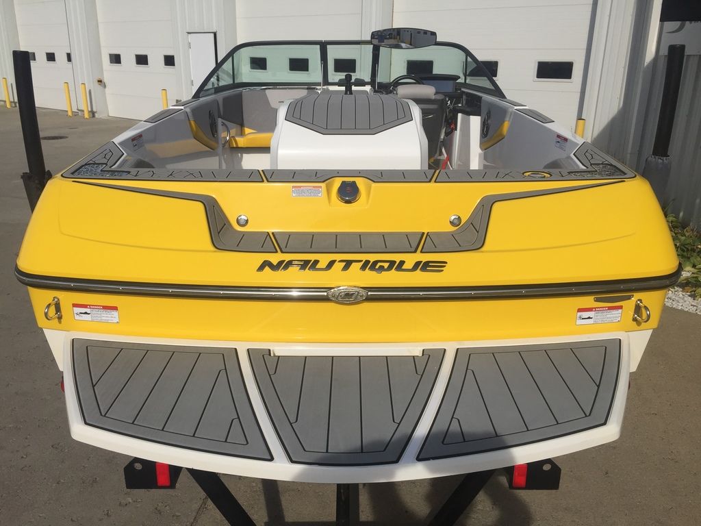 2022 Nautique 200 Icon