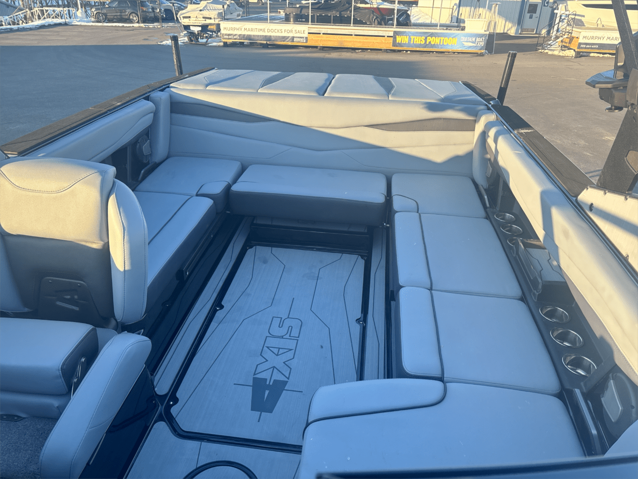 2025 Axis A225