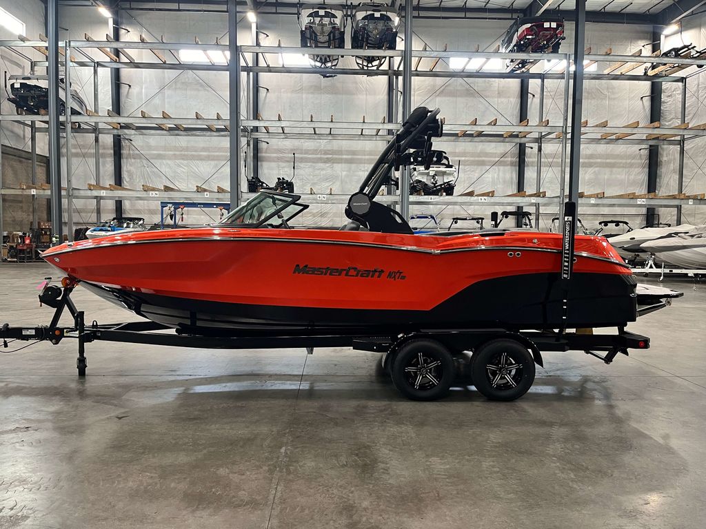 2025 MasterCraft NXT23