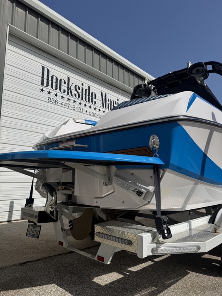 2015 Nautique G21