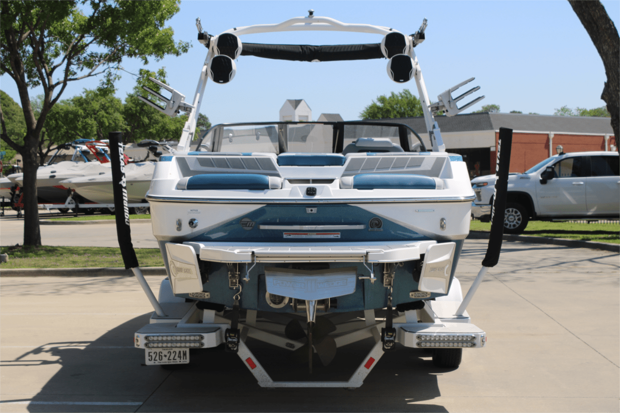 2023 Malibu 24 MXZ