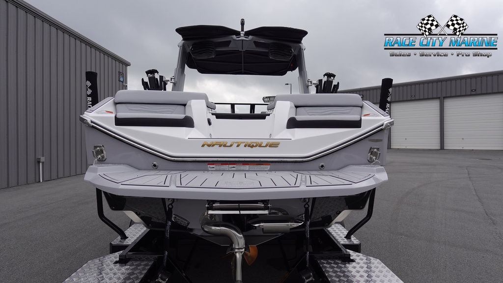 2025 Nautique G23
