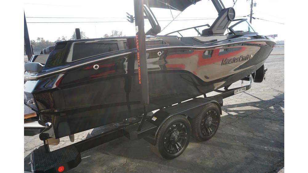 2022 MasterCraft XT24