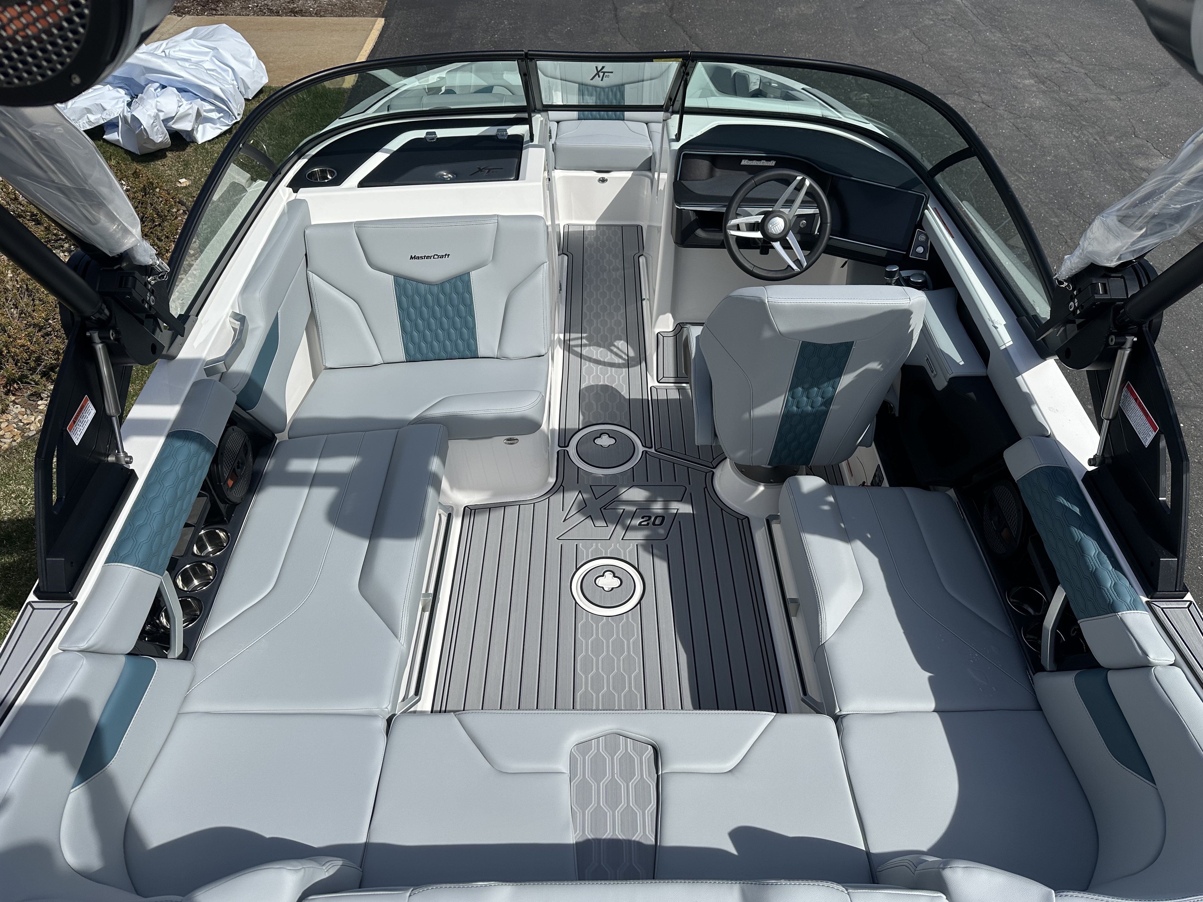 2025 MasterCraft XT20
