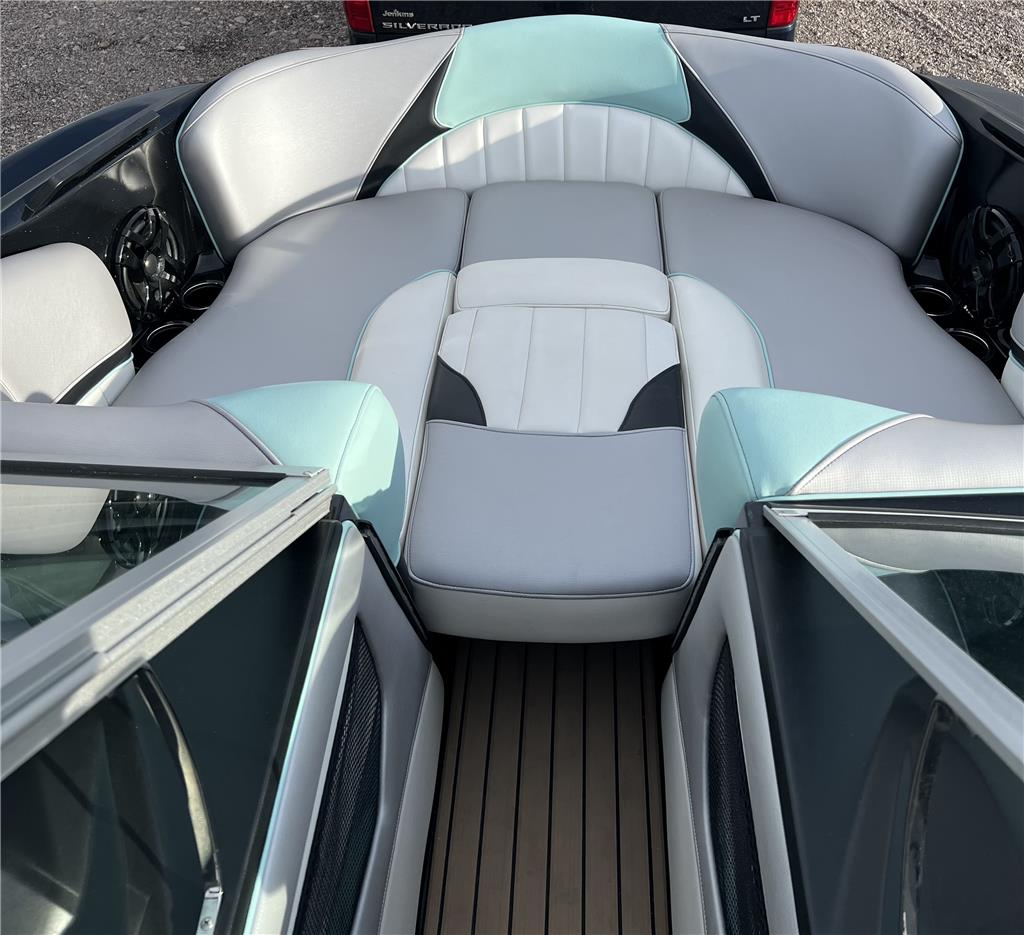 2018 MB B52