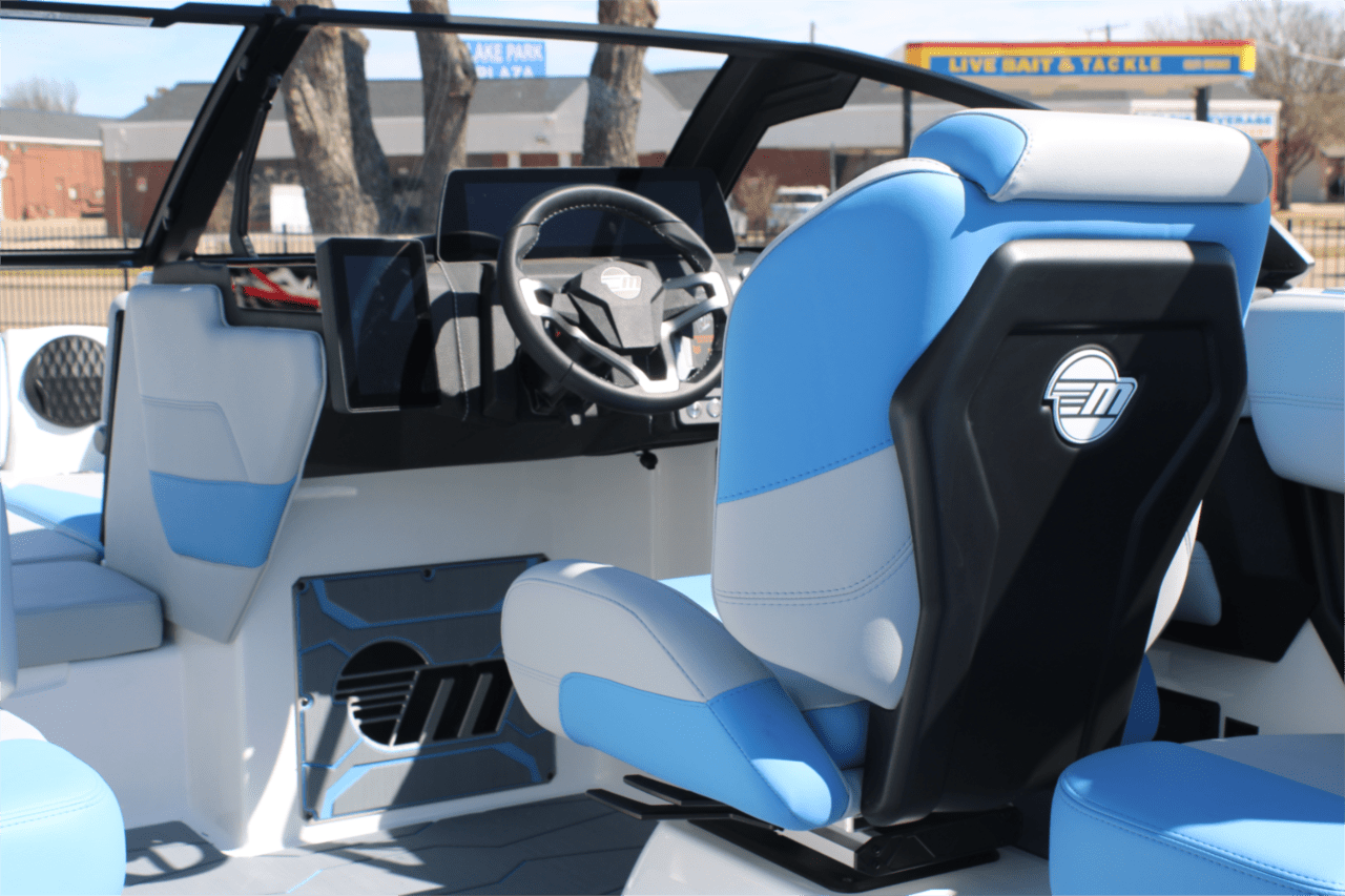 2025 Malibu 23 MXZ