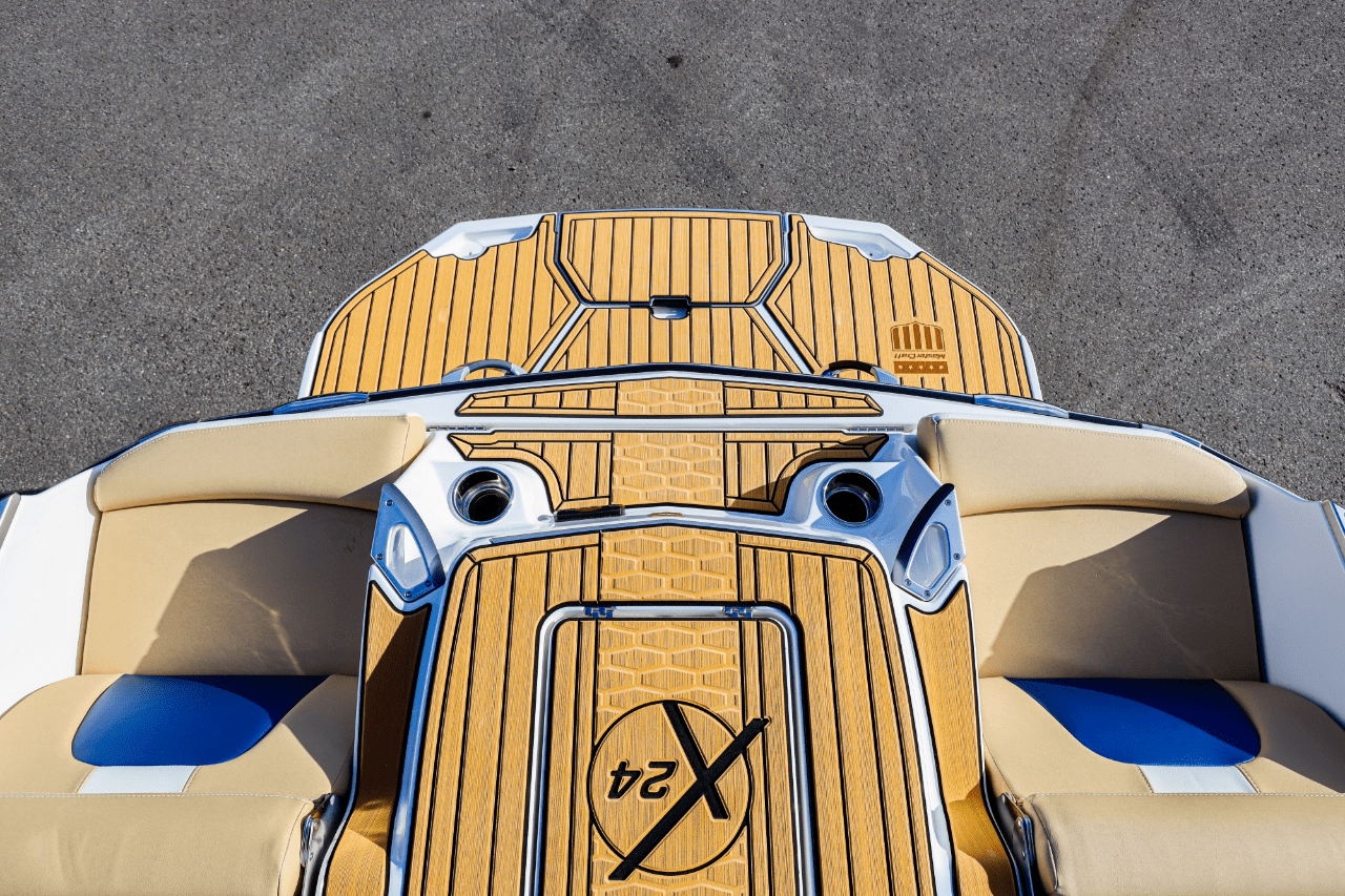 boat.Title