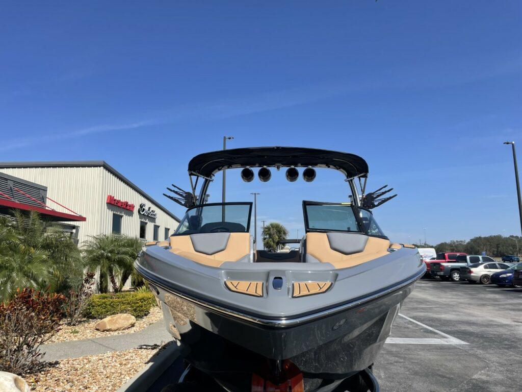 2023 MasterCraft XT23