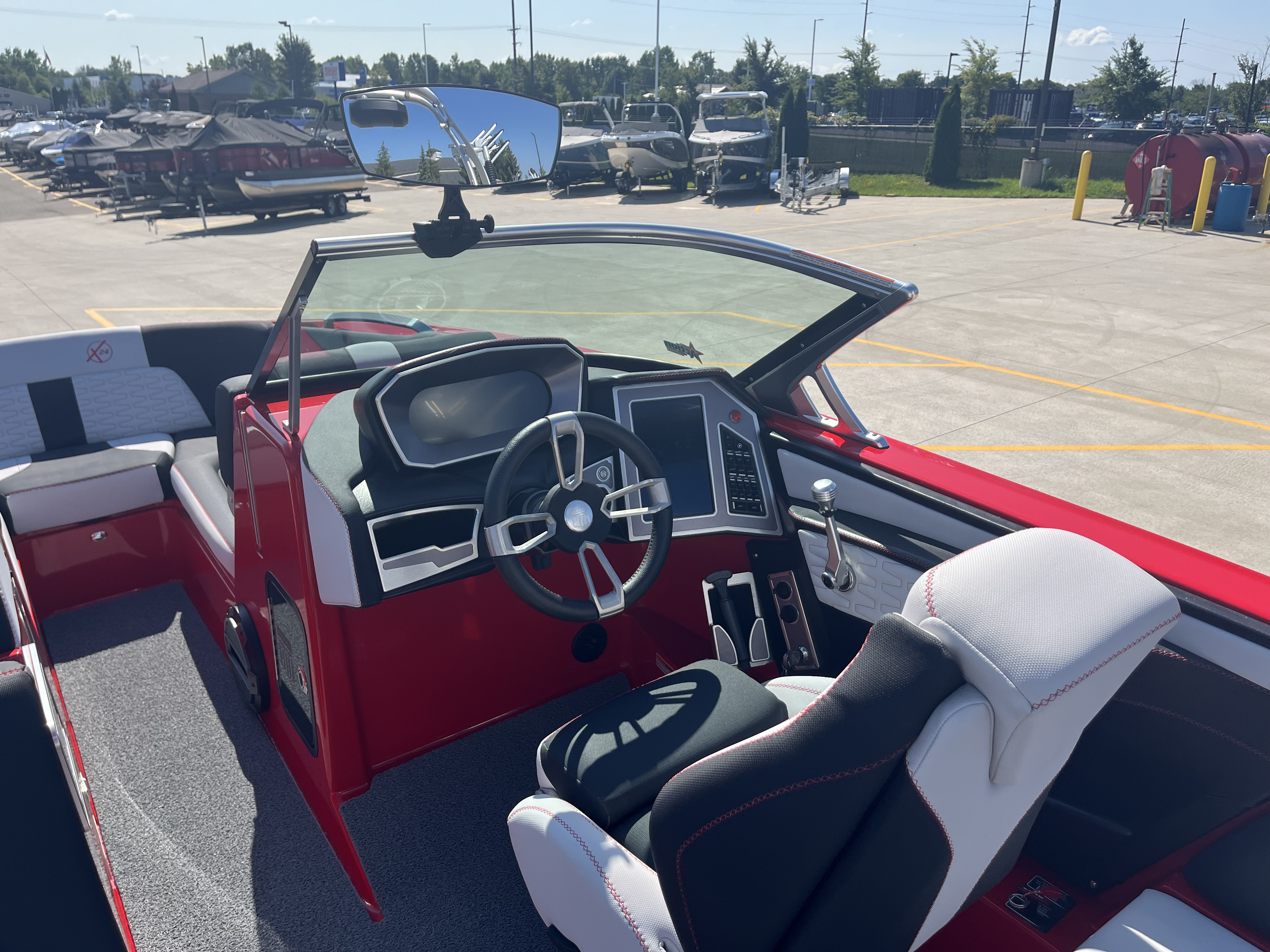 2019 MasterCraft X24