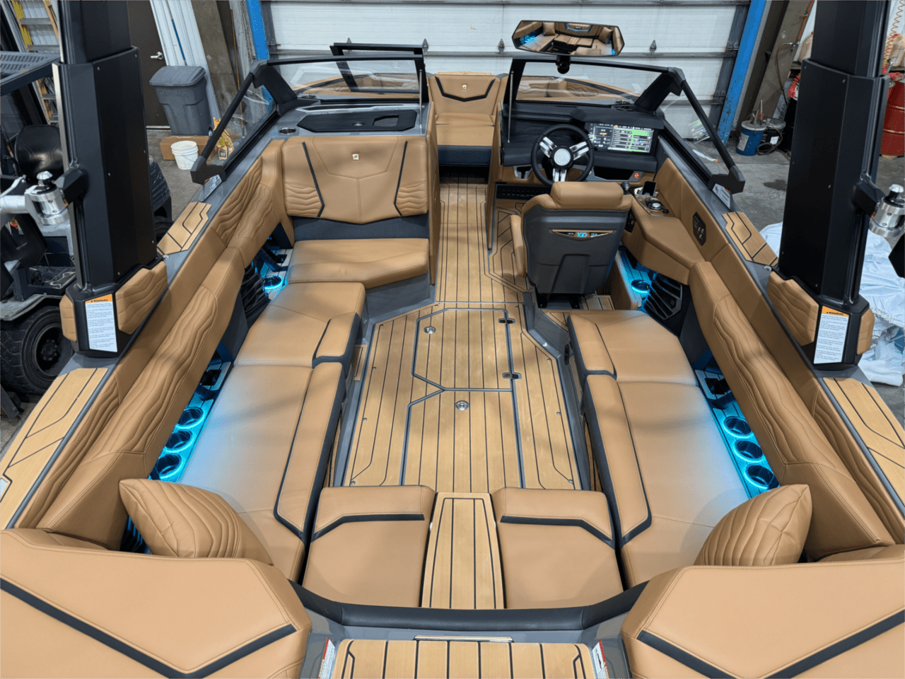 2025 Nautique G23