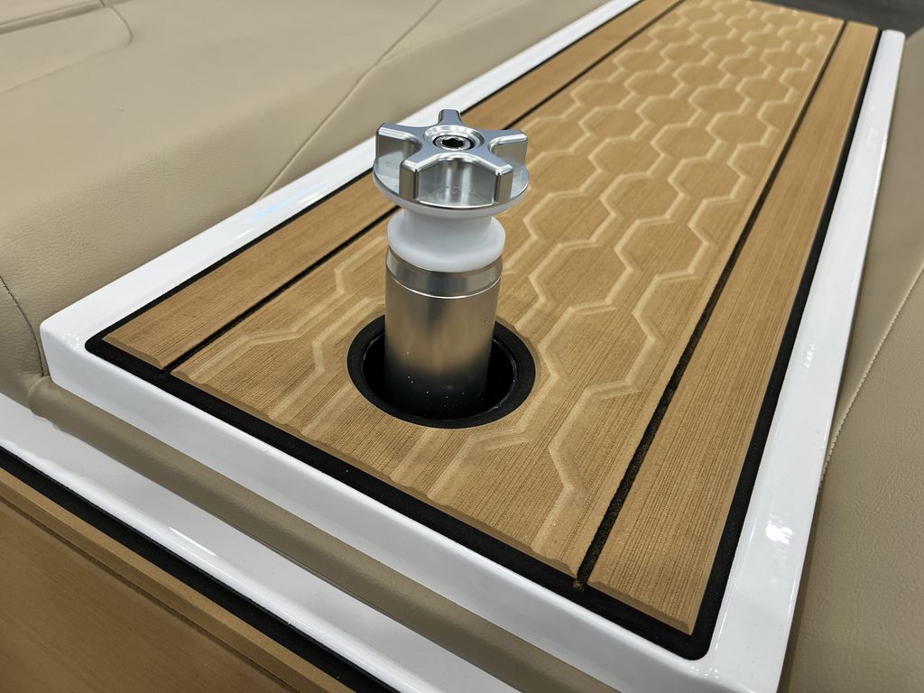 2024 MasterCraft XT22