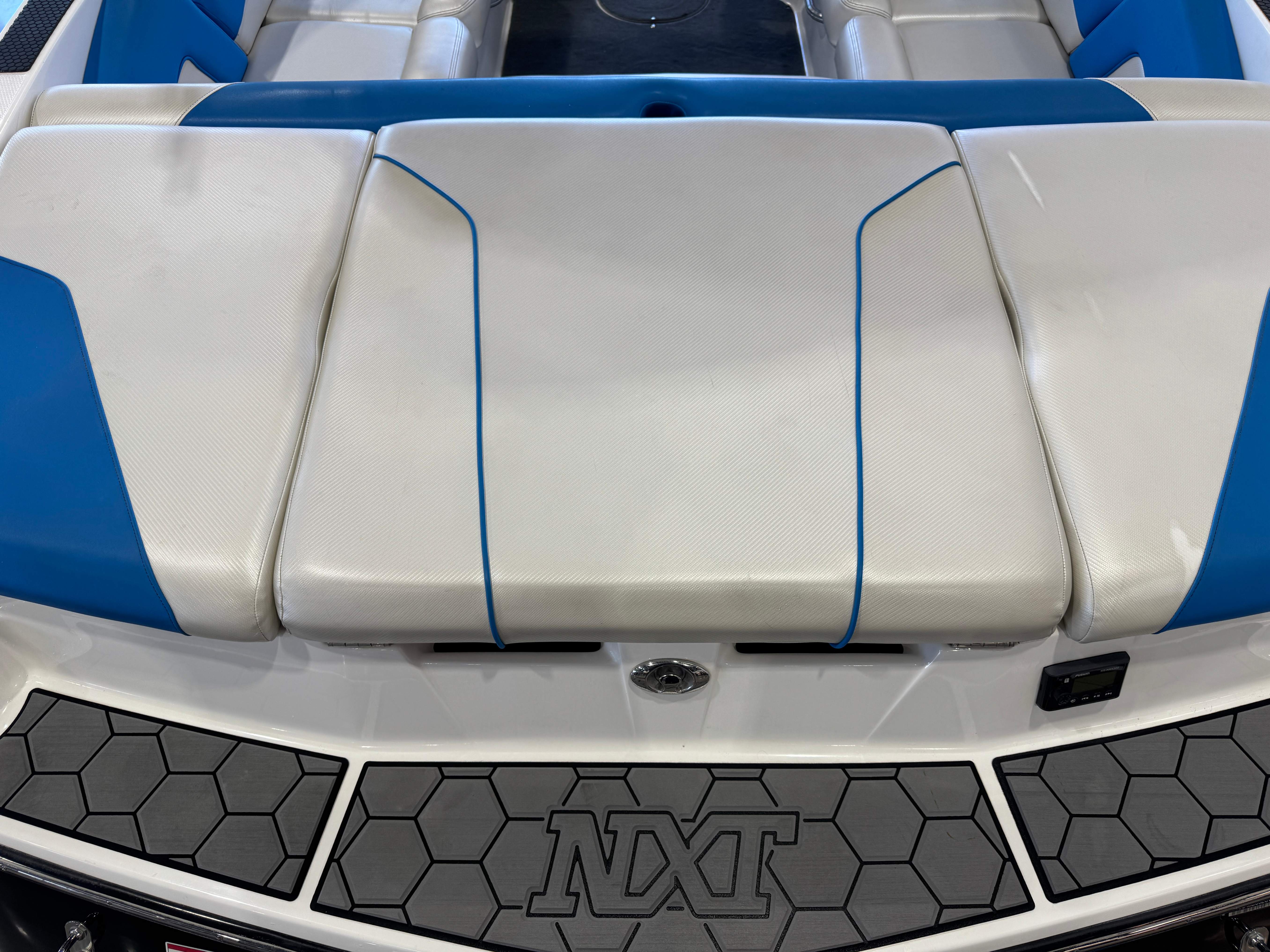 2017 MasterCraft NXT22