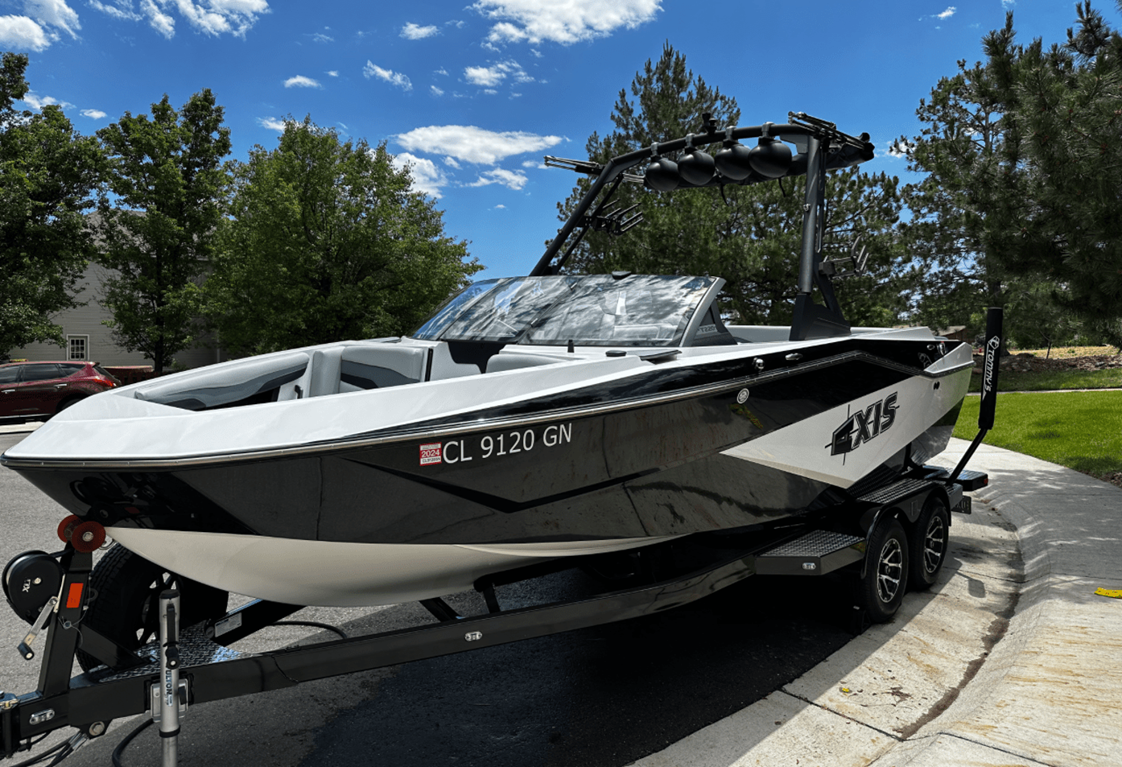 2023 Axis T220- M6Di Engine only 89 hours!