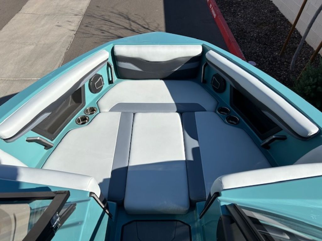 2024 Axis Wake Research T250