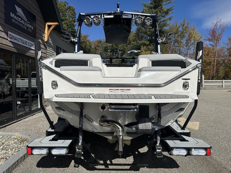 boat.Title