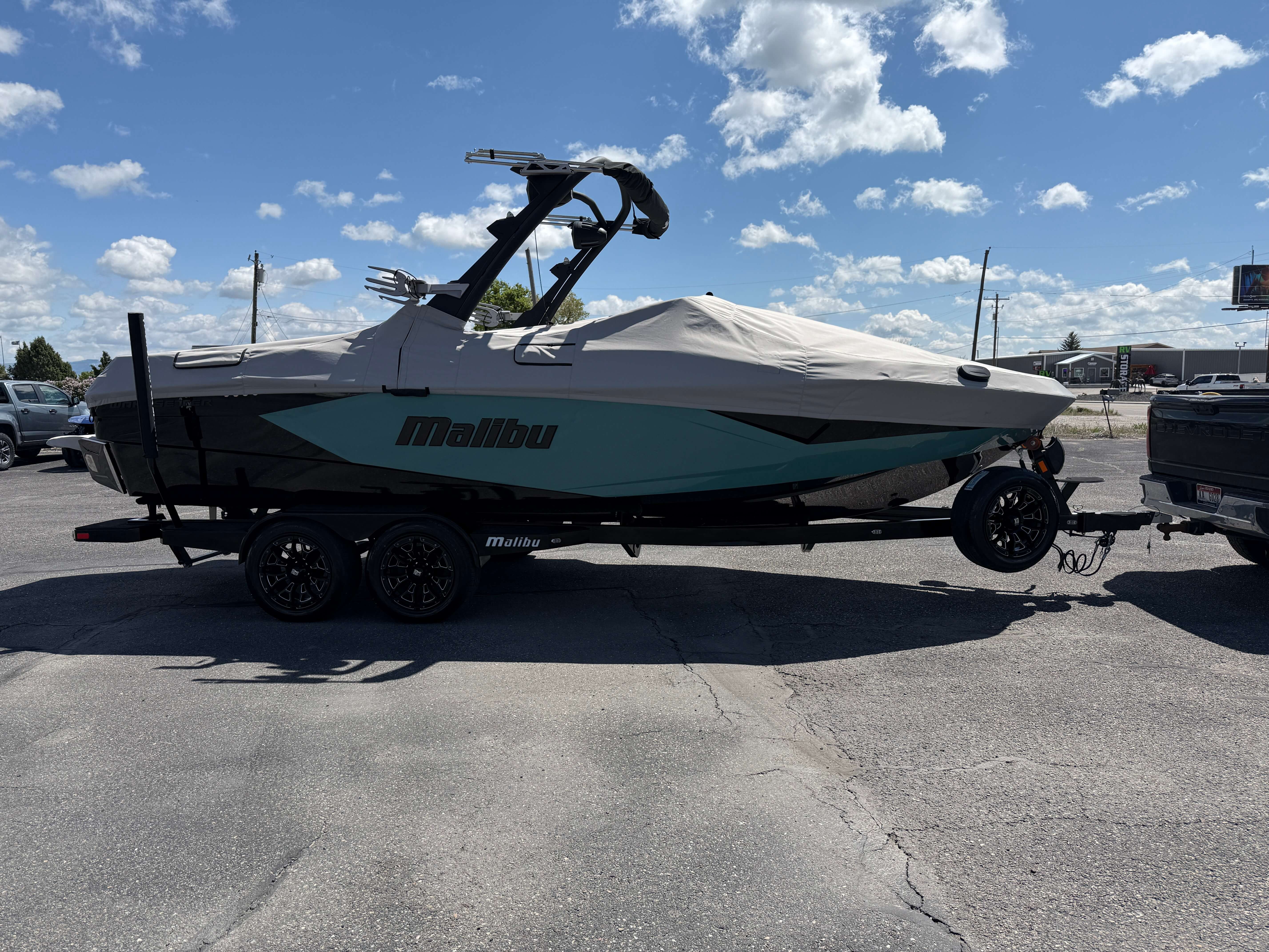 2024 Malibu Wakesetter 23 LSV Icon