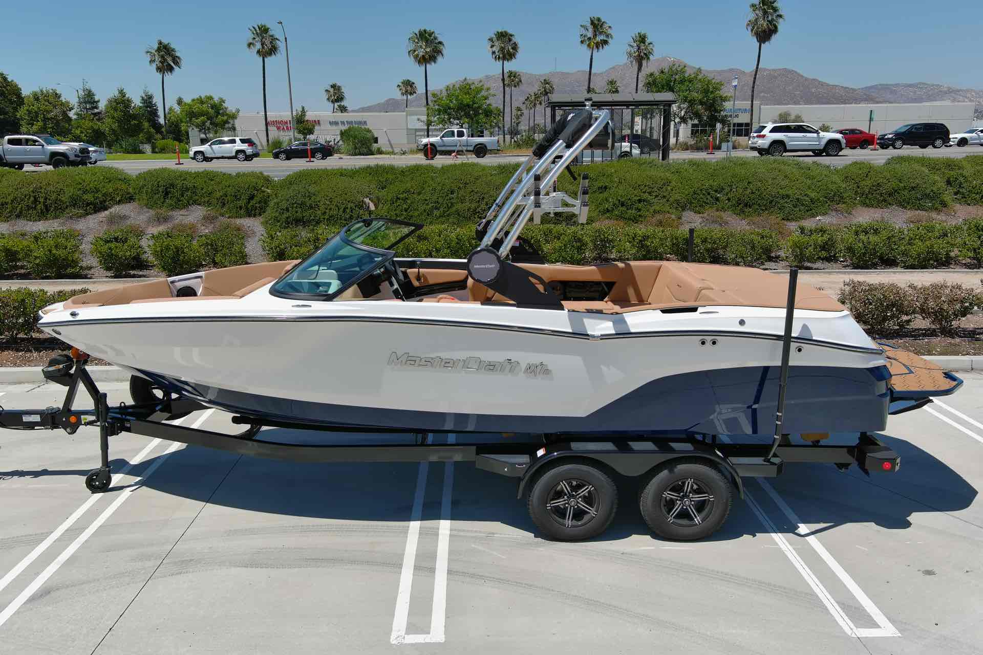 boat.Title