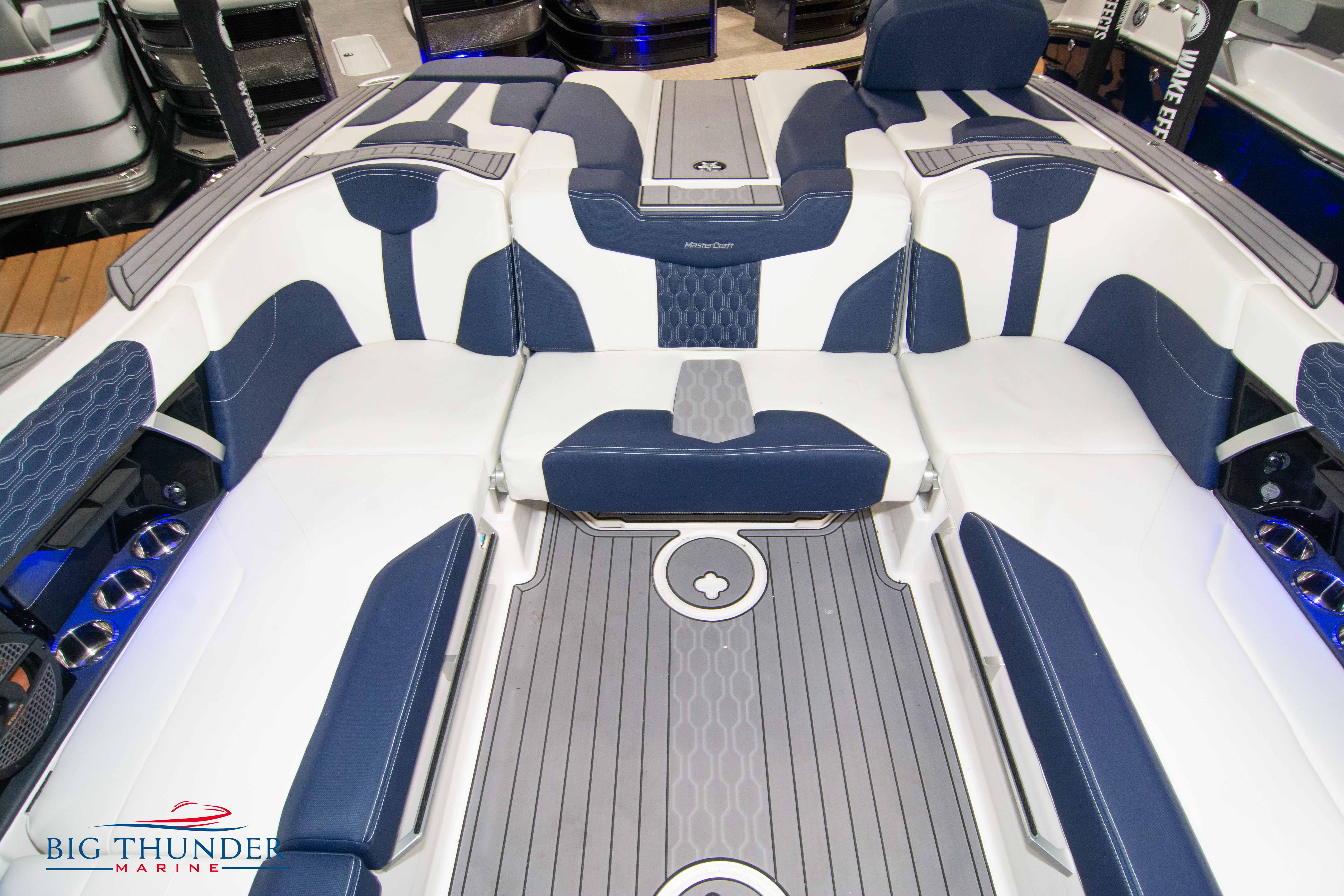 2023 Mastercraft XT23