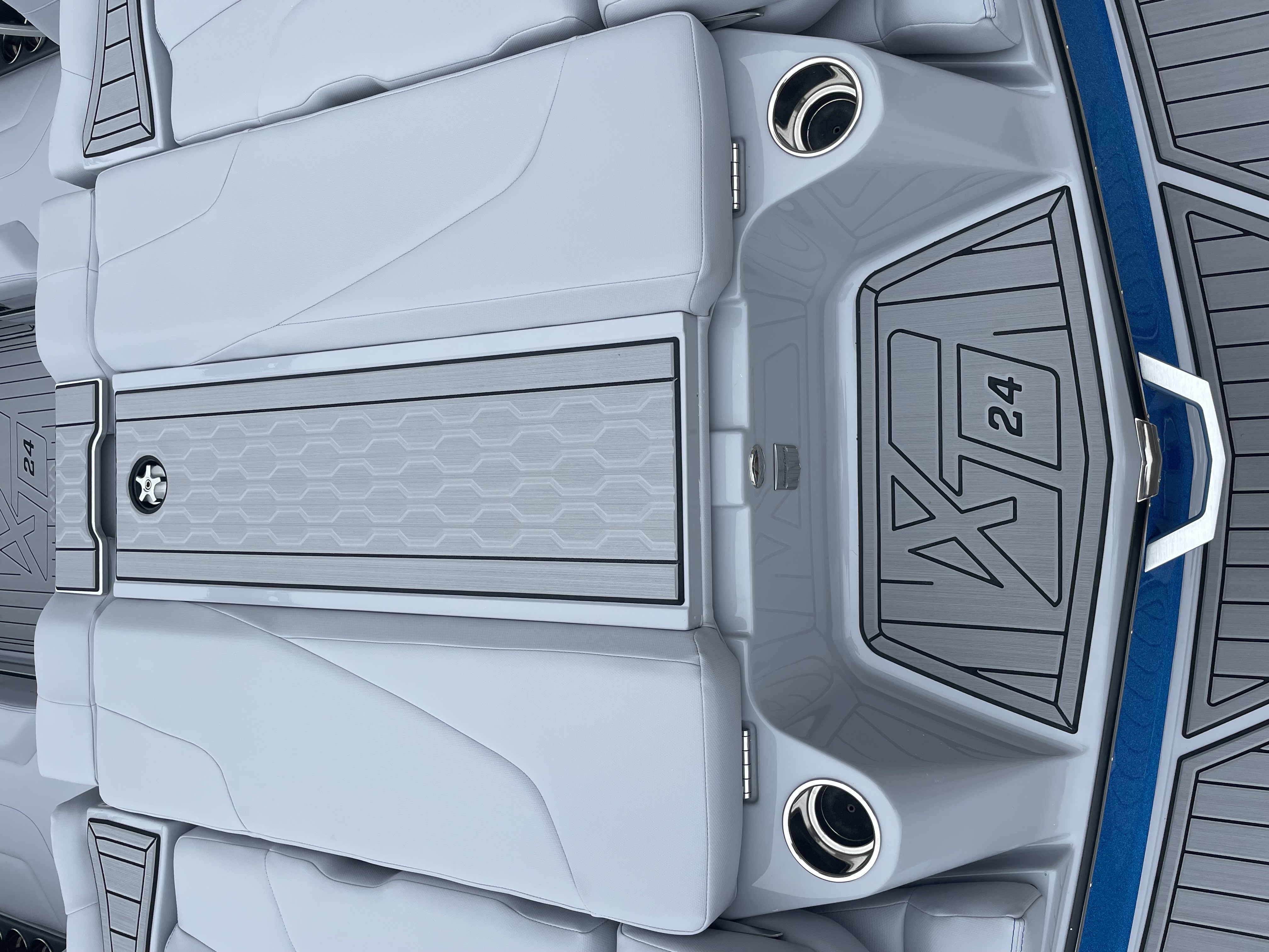 2024 MasterCraft XT24