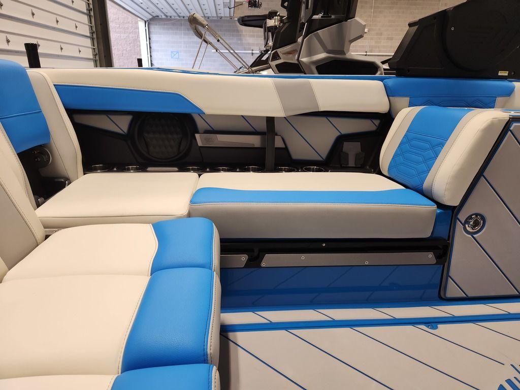 2023 malibu boats 26-LSV