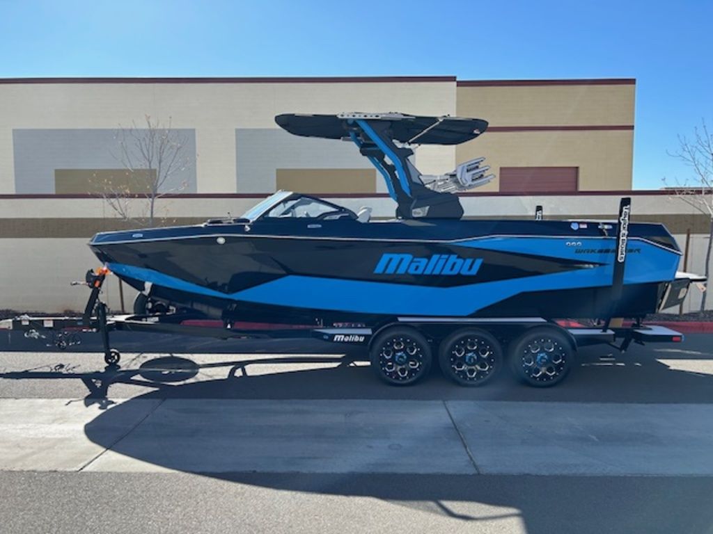 boat.Title