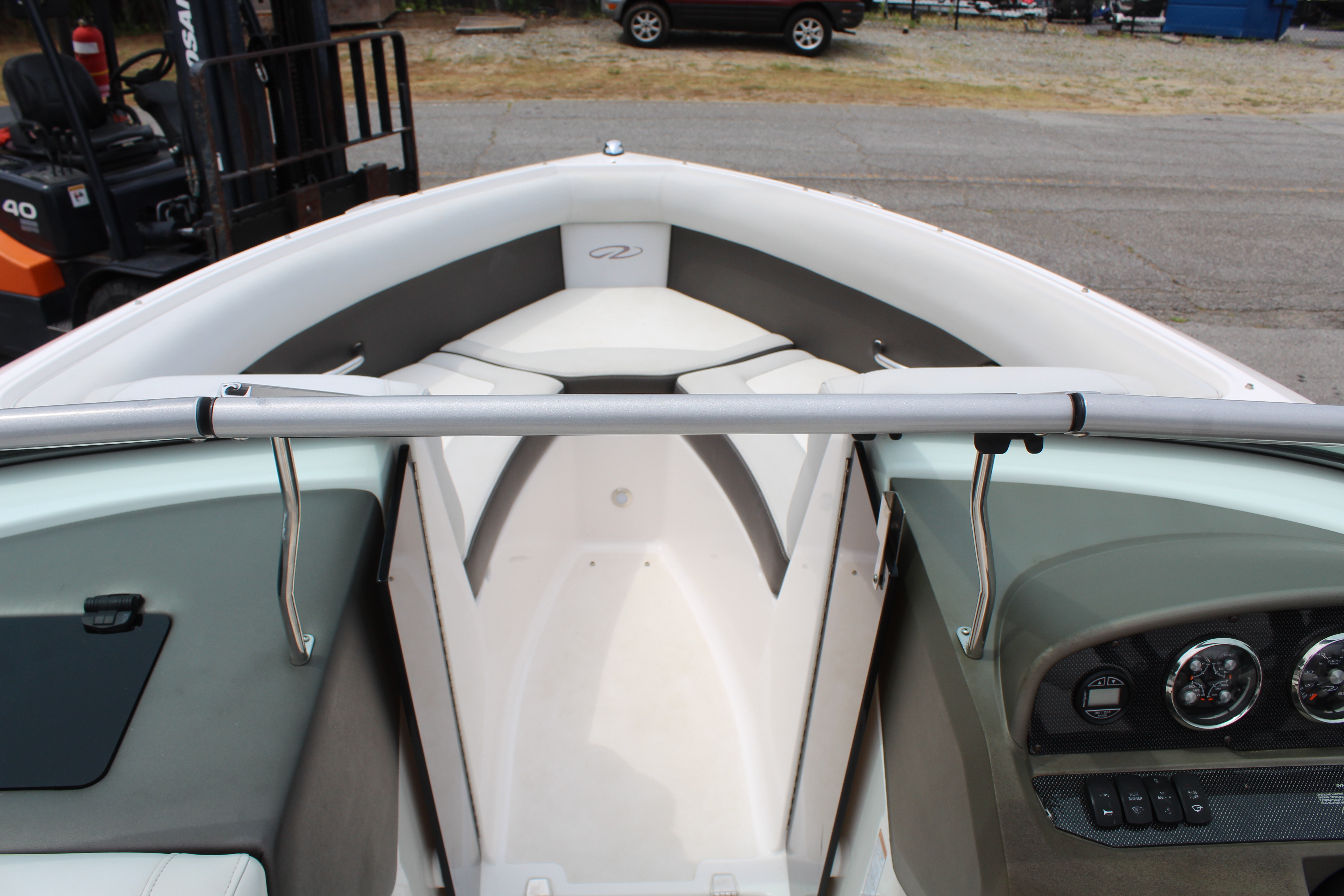 2011 Regal 2100