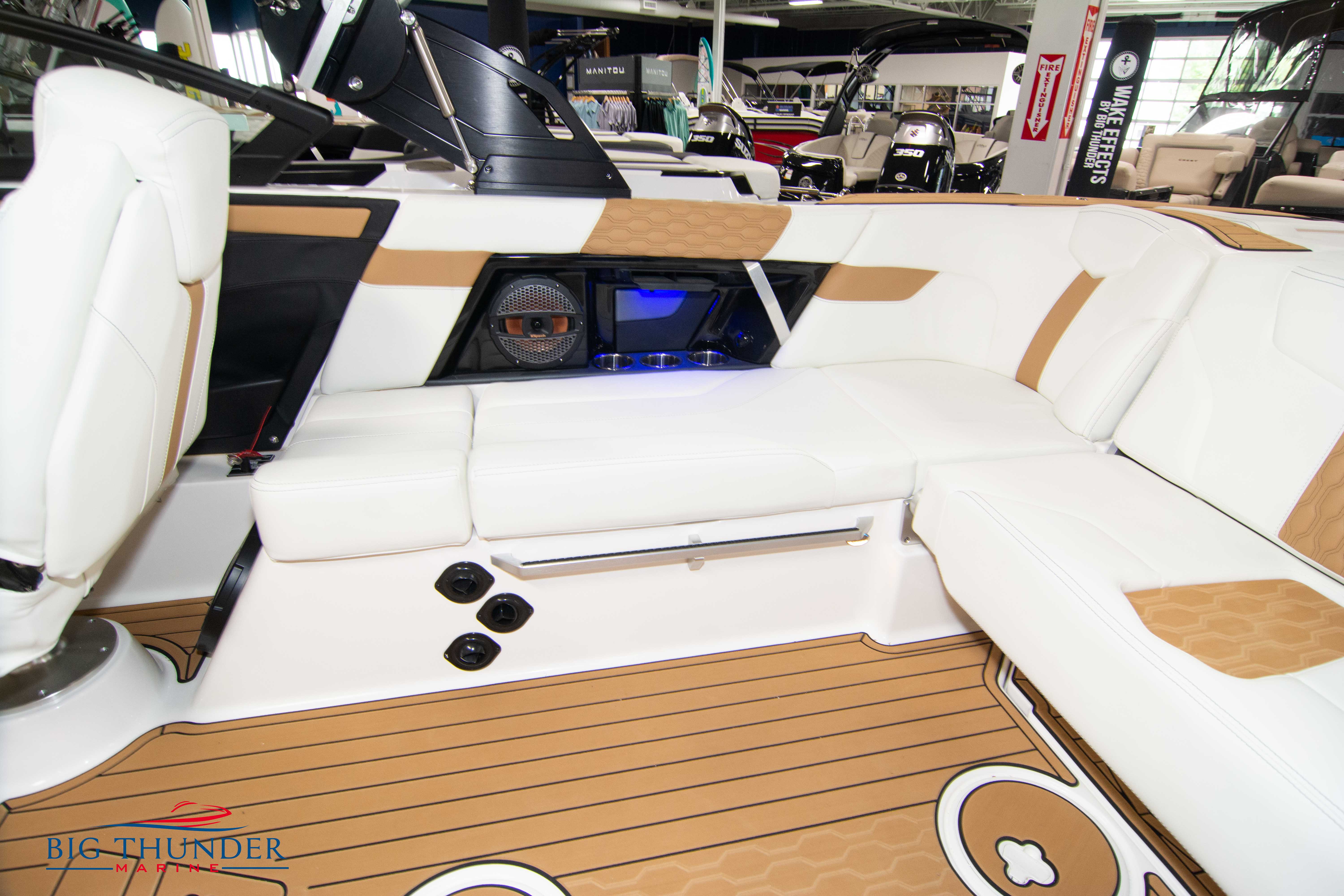 2023 Mastercraft XT23