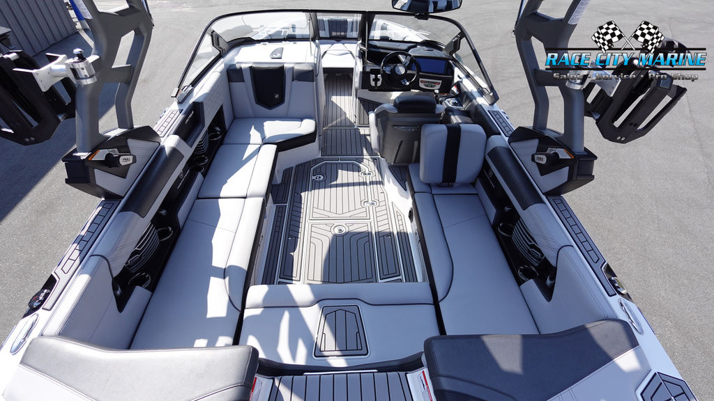 2020 Nautique G23