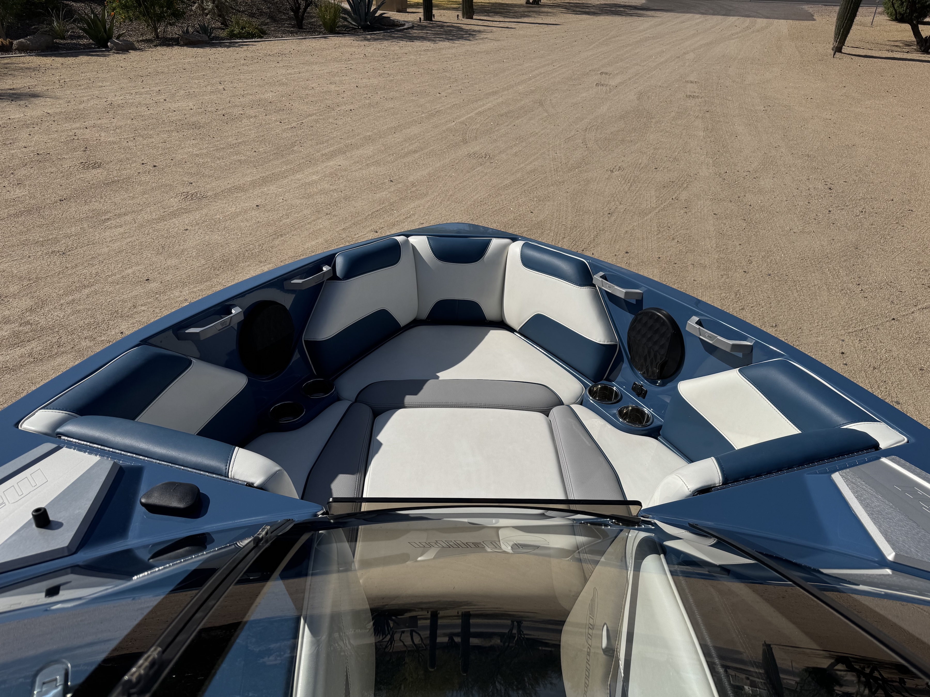 2022 Malibu Wakesetter 22 LSV 