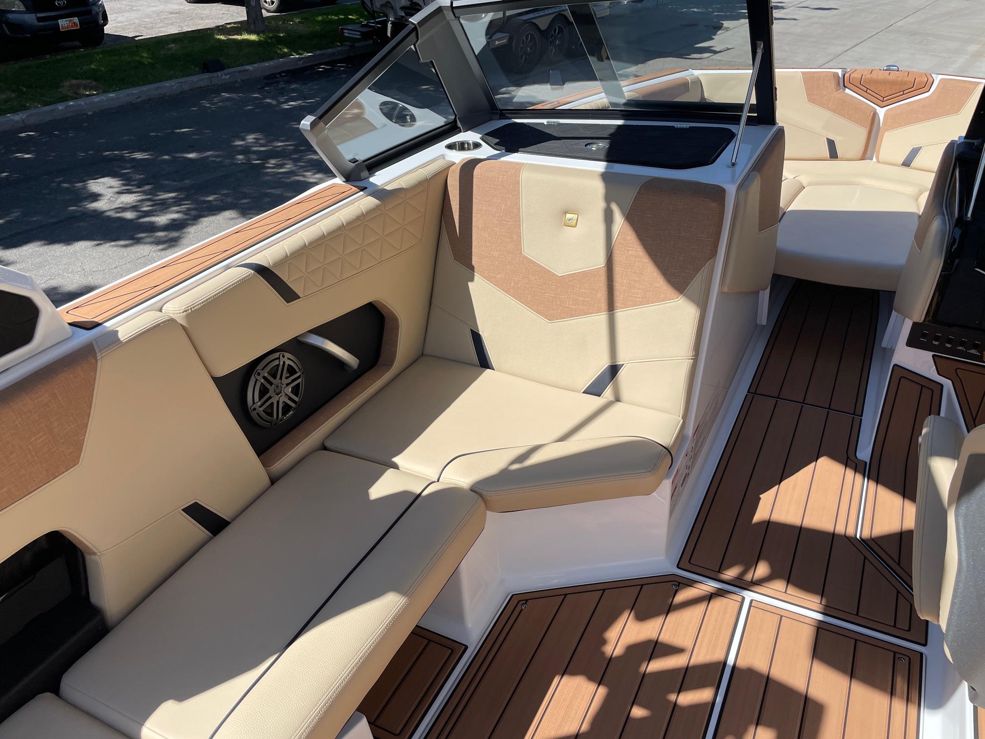 2025 NAUTIQUE GS22 W/ZZ6 450HP