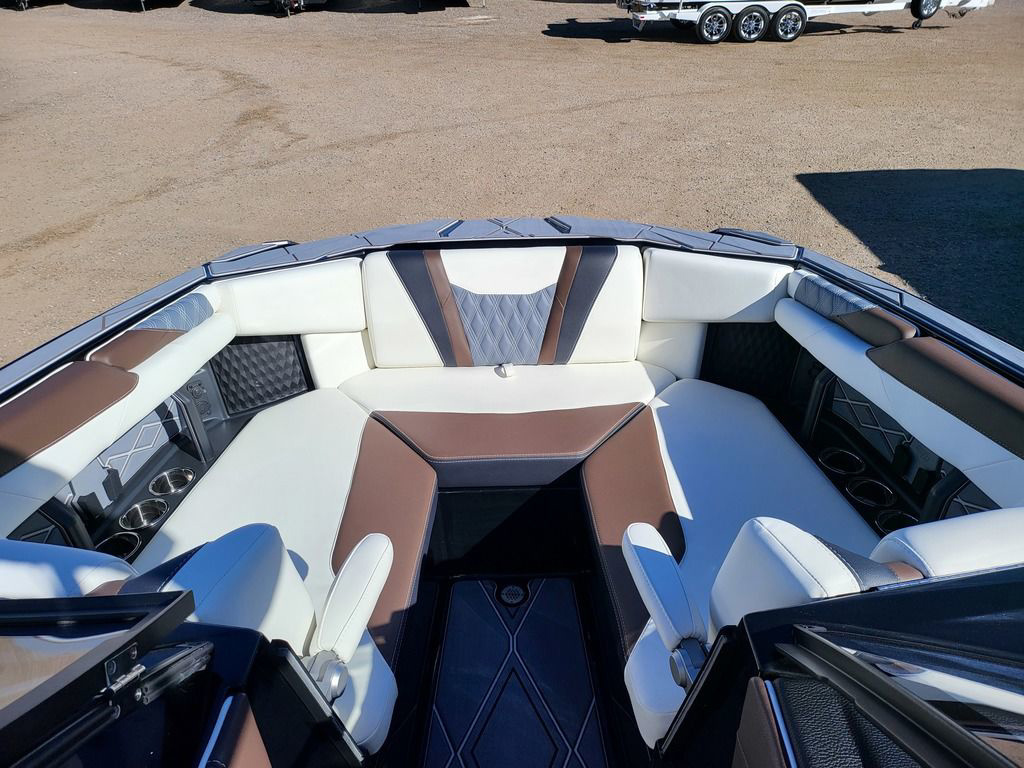 2025 Malibu Boats M230