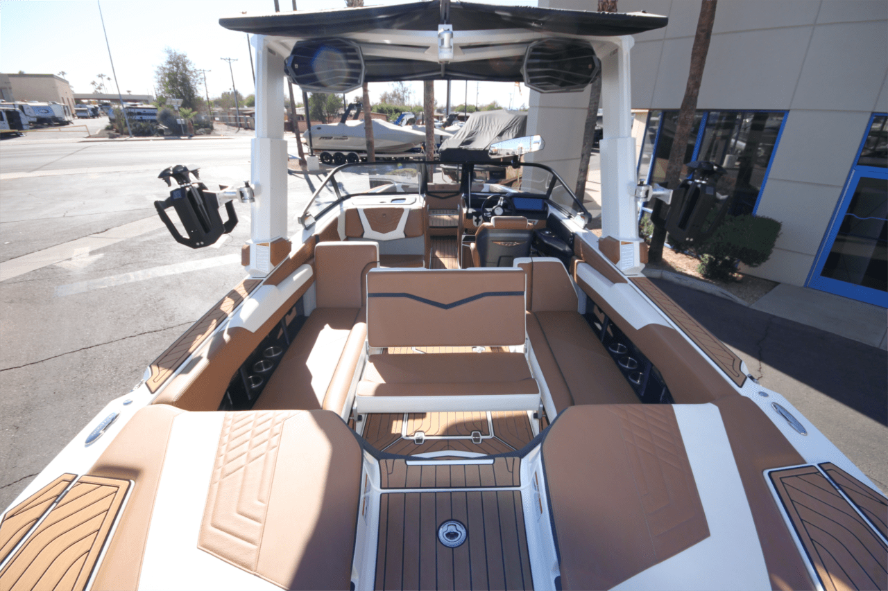 2024 Super Air Nautique G25 &#8211; 118 hours &#8211; Warranty till 8/18/28