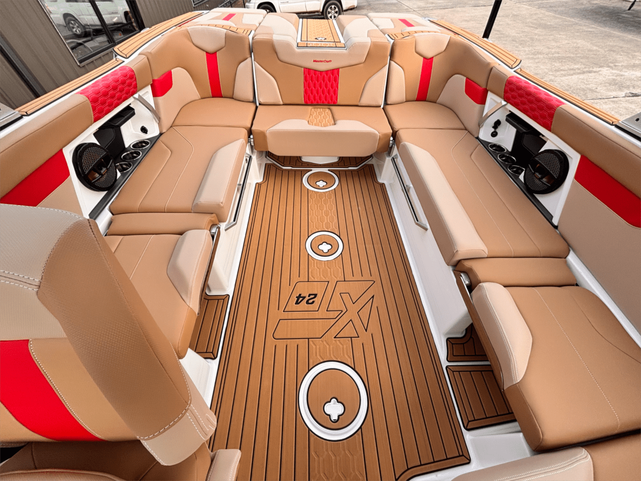 2025 MasterCraft XT24