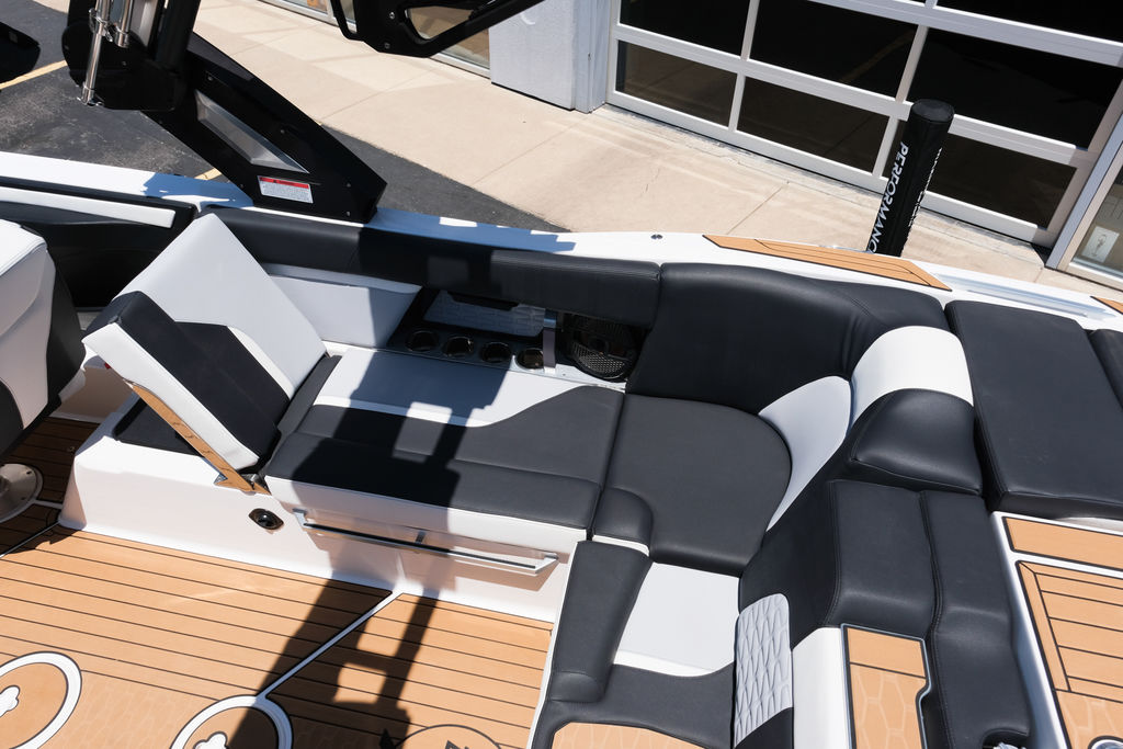 2023 MasterCraft X24 NEW DEALER DEMO  Icon