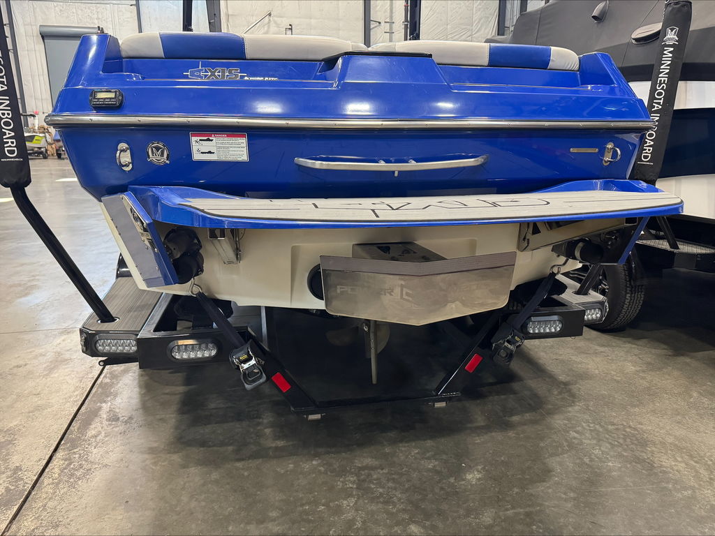2018 Axis Wake Research T22