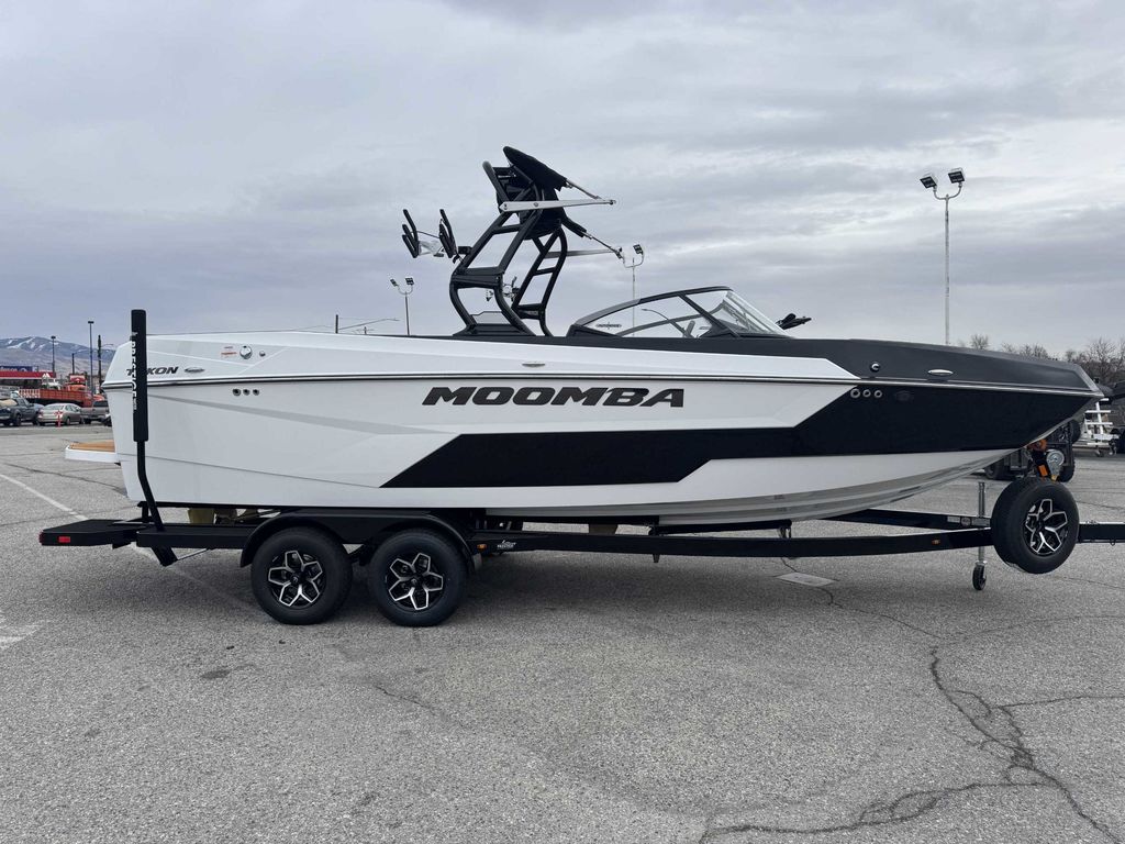 2025 MOOMBA Tykon