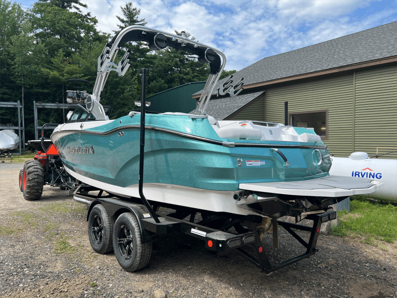 2024 MasterCraft X22 w/ Trailer Closeout