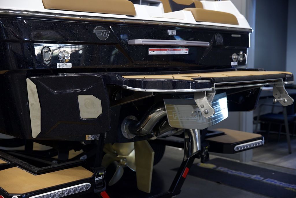 2025 Malibu Boats 23 LSV