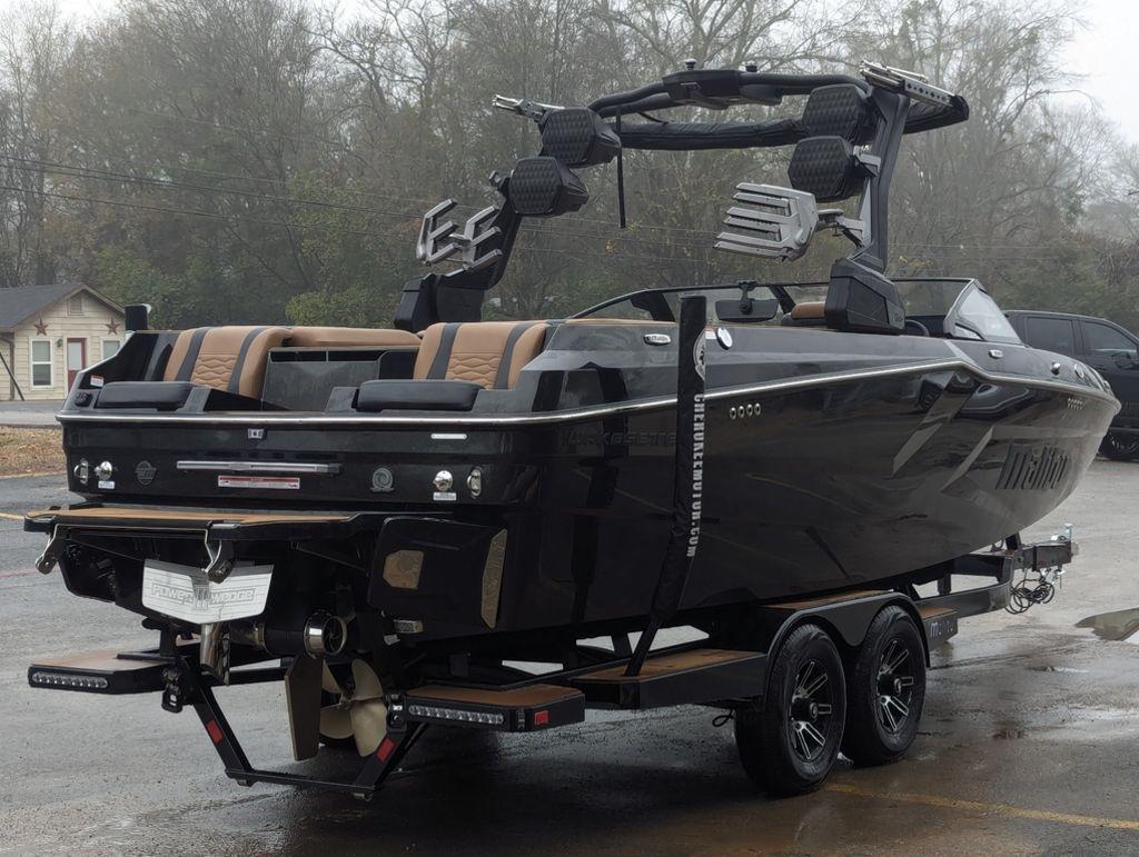 2025 Malibu 24 MXZ
